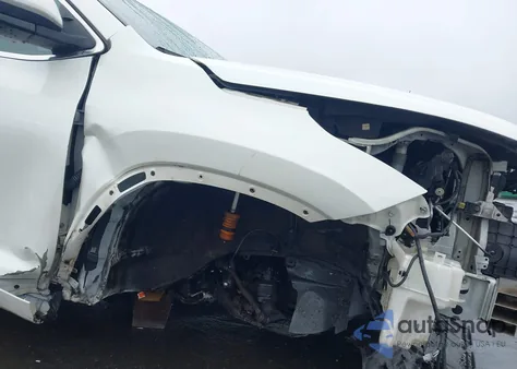 2017 Toyota Highlander Le Plus from USA, damaged, VIN 5TDBZRFH1HS370107